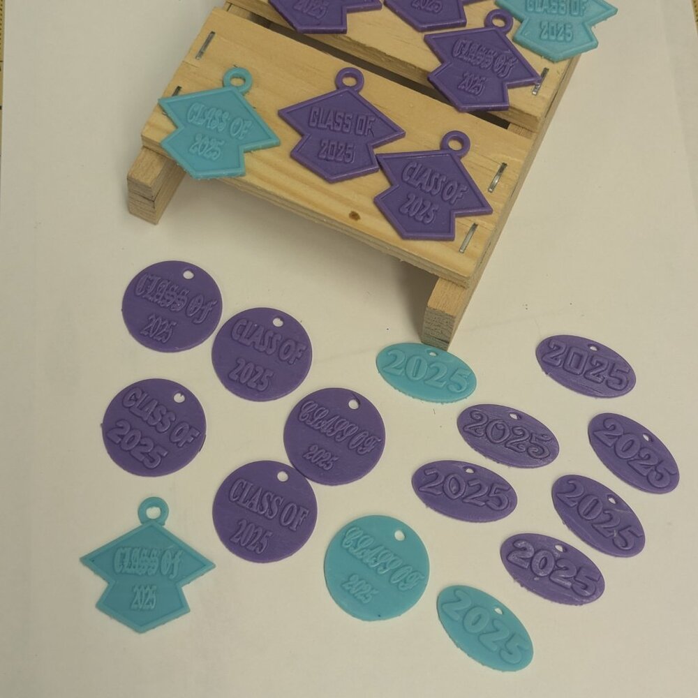 CONGRATULATION 2025 keychains - Picture 6 of 10